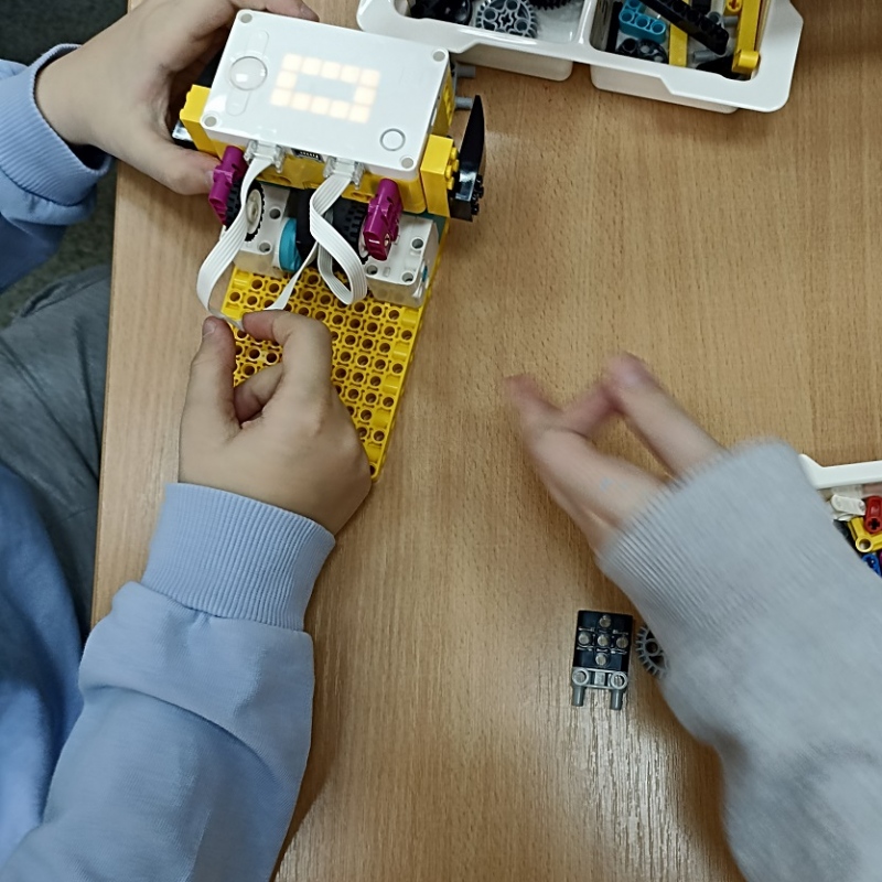 Roboty LEGO Education Spike