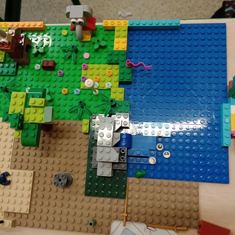 stworzenie świata scena z klocków LEGO