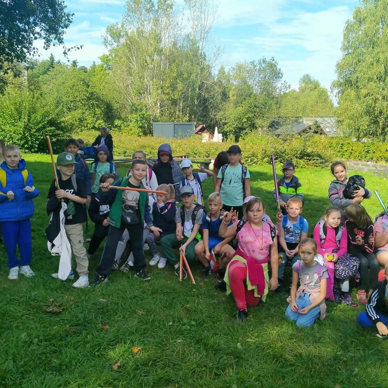 uczniowie klasy 2a i 2b gotowe do powrotu