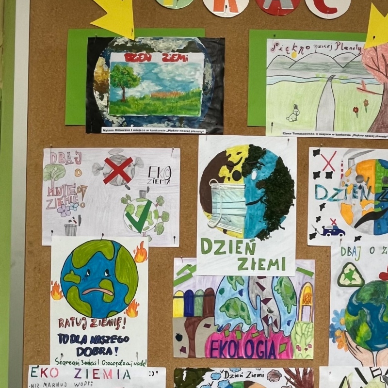 Wystawa prac uczniów z klas 4-7