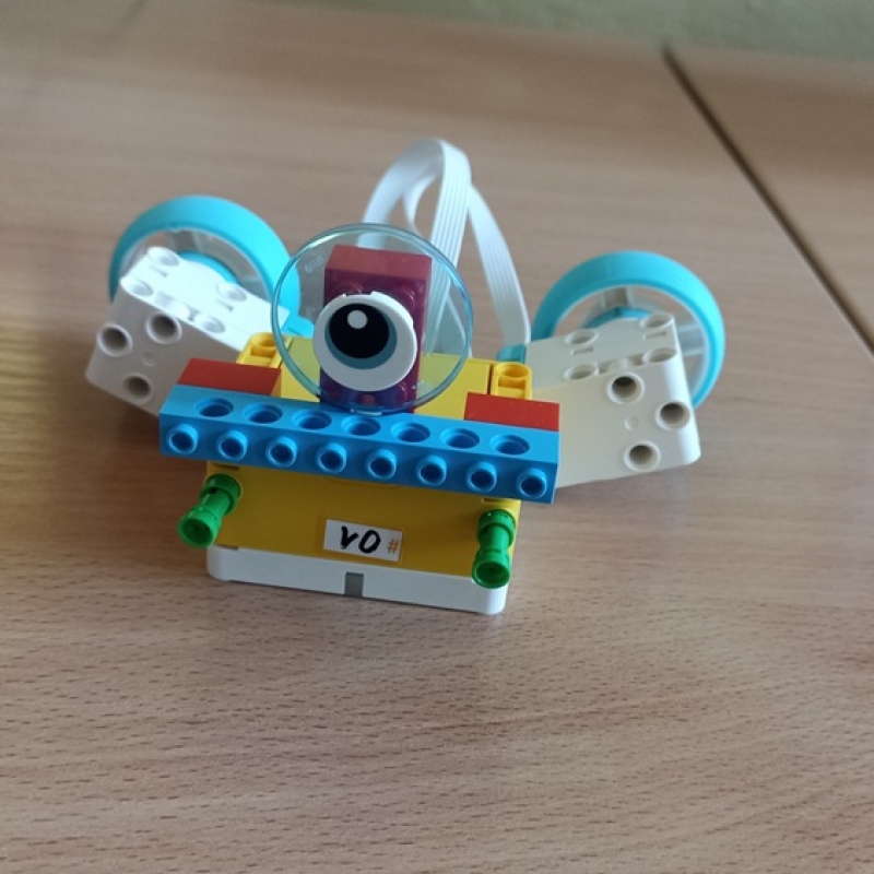 Praca z klockami LEGO Spike