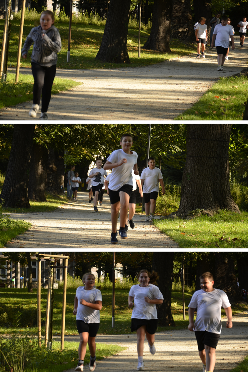 biegający uczniowie w parku